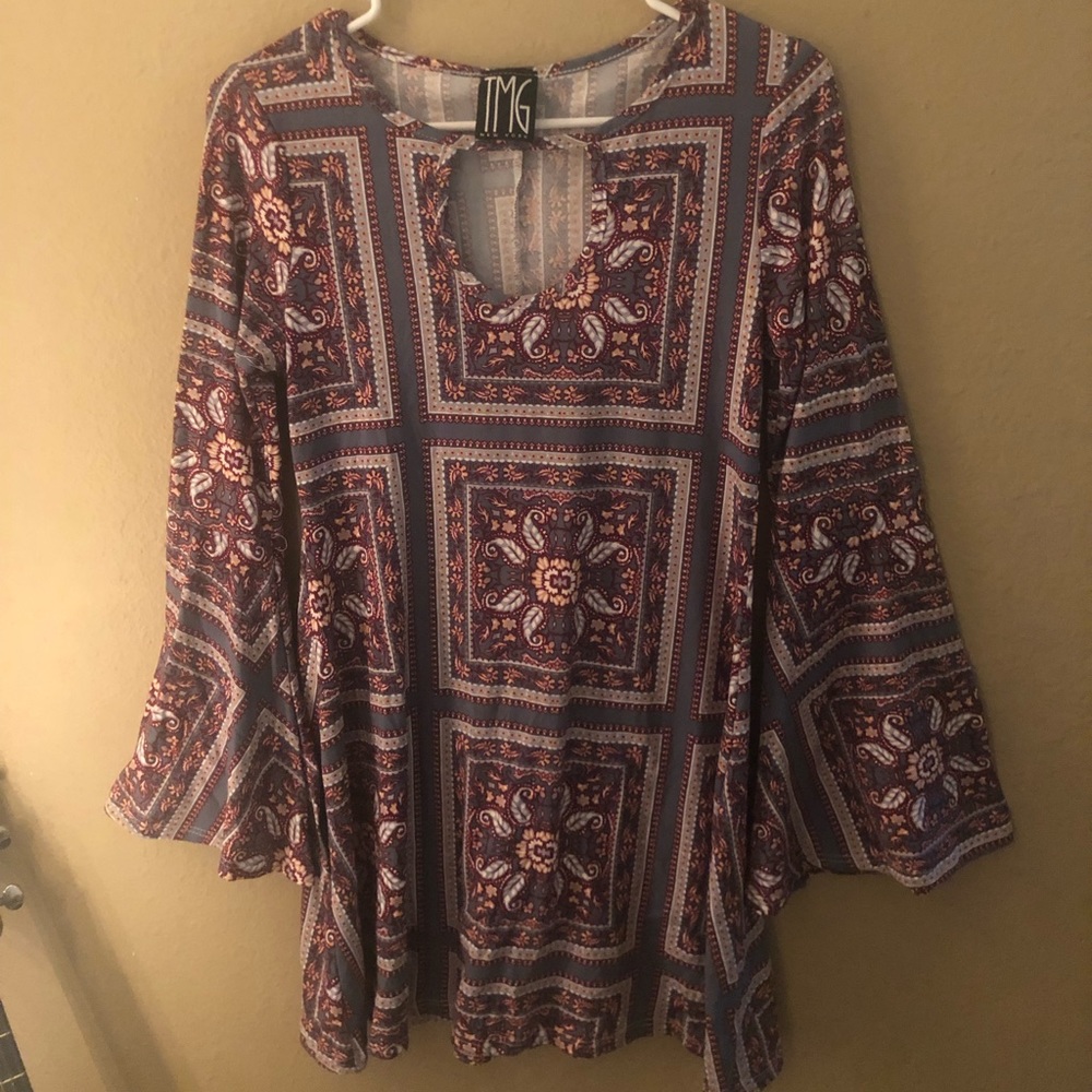Floral cocktail length flouncy dress